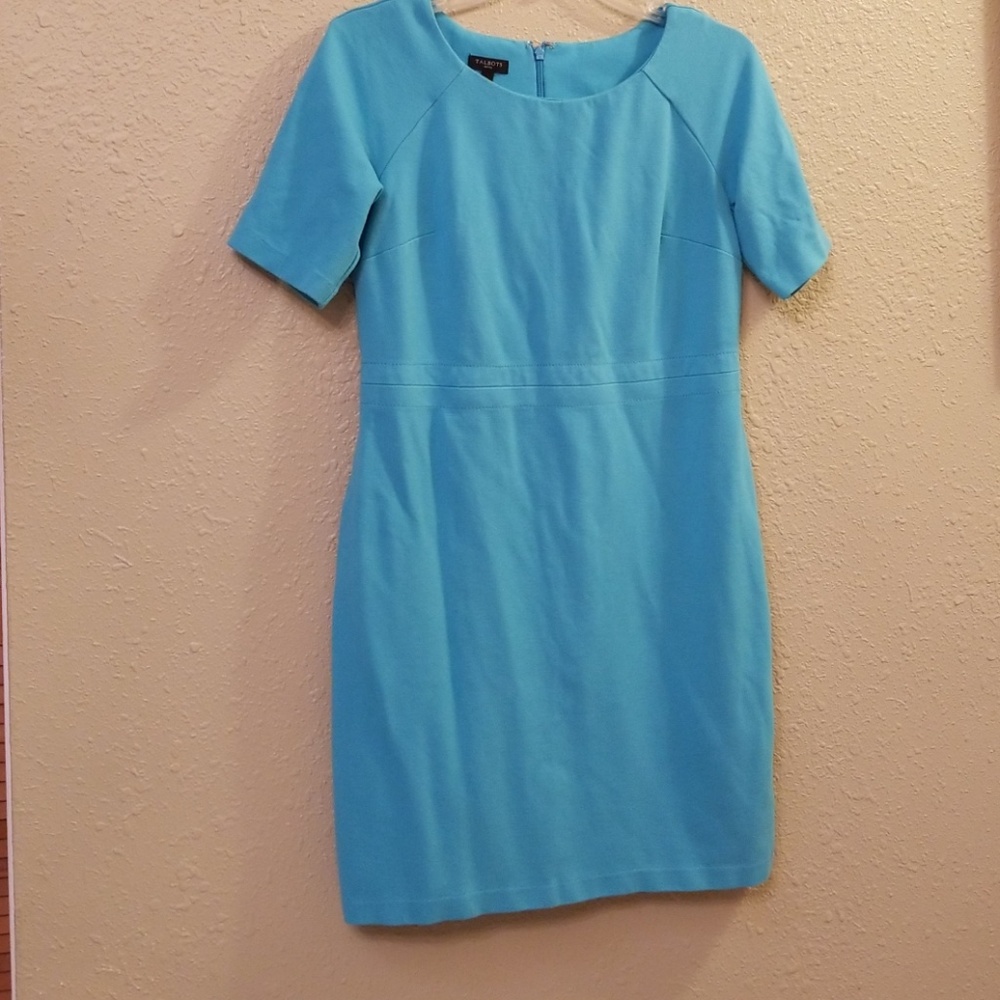 Short sleeve blue dress